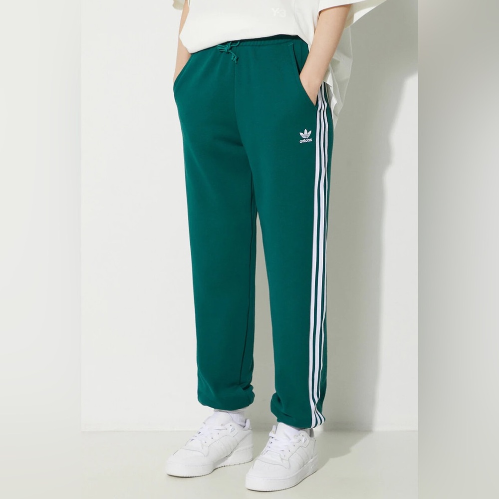 Adidas Originals Green and White Track Sweatpants Joggers Women’s Size Small